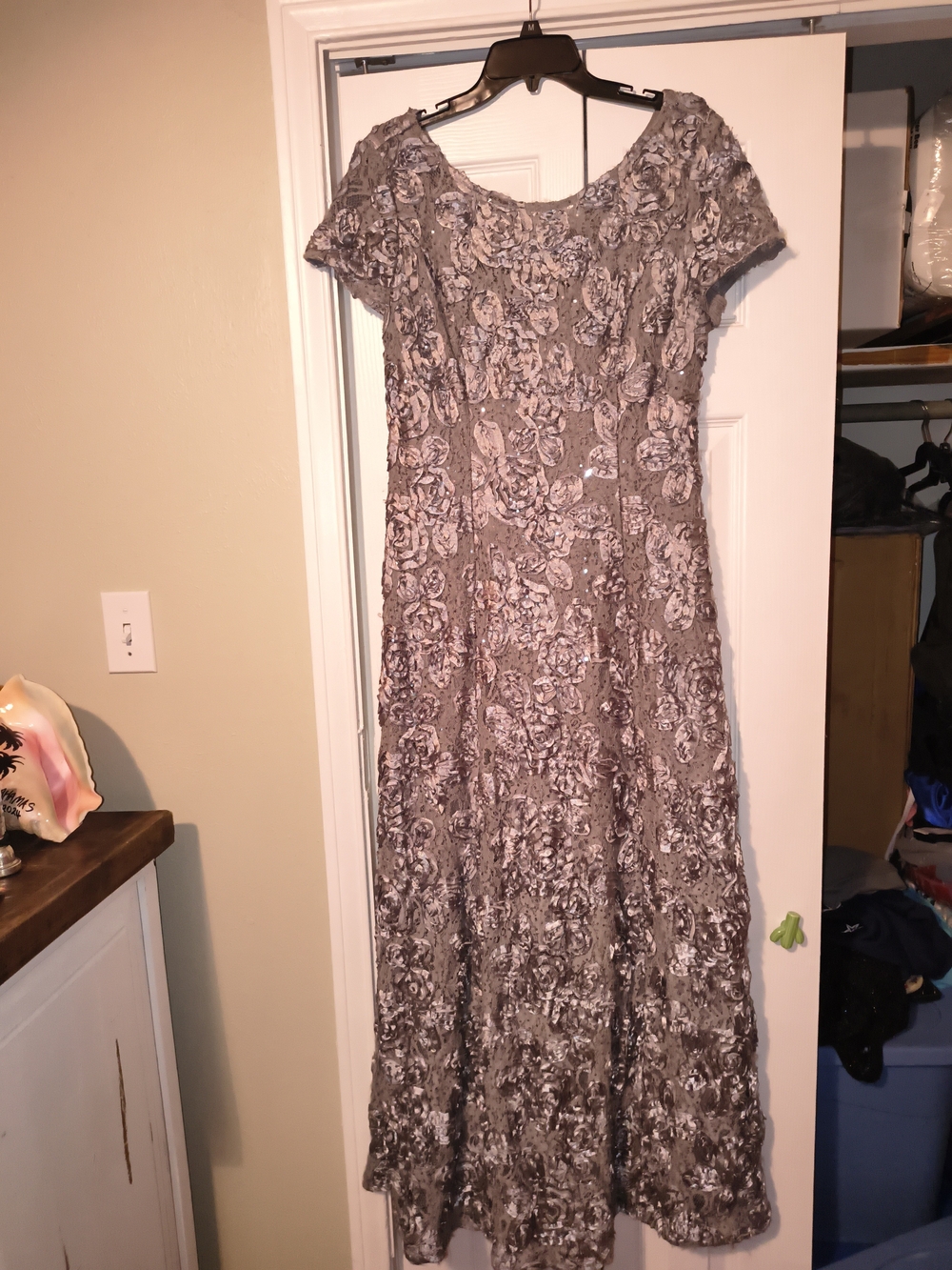 Alex Evenings 65Floral Maxi Dress in Gray & Pink Like New